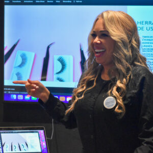 Curso en Línea de Extensiones de Pestañas Clásicas, Hibridas y Volumen